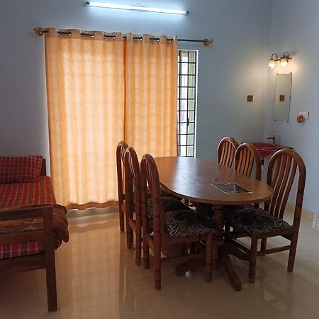 Venissa Serviceapartment Chikmagalur Bagian luar foto