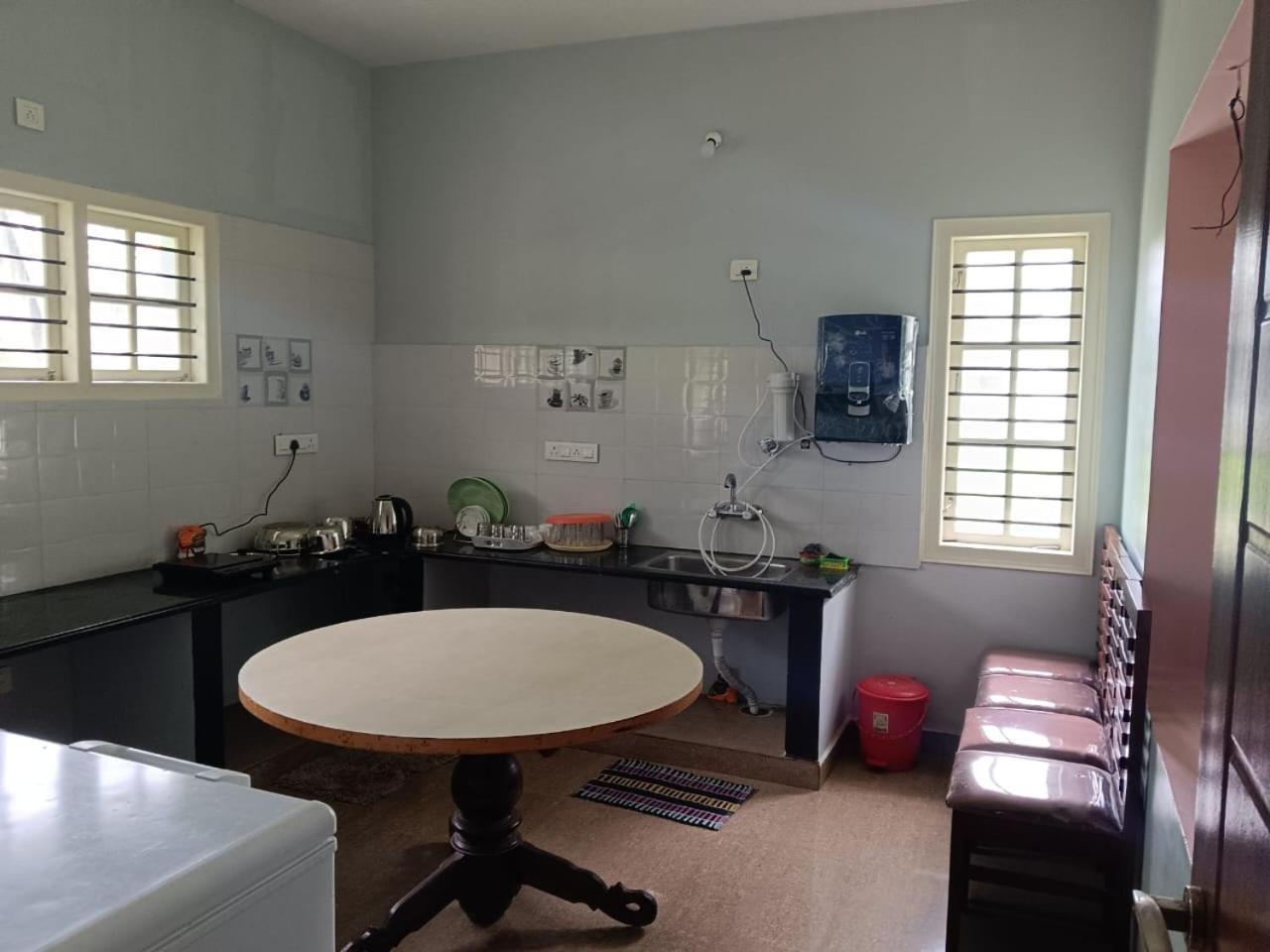 Venissa Serviceapartment Chikmagalur Bagian luar foto