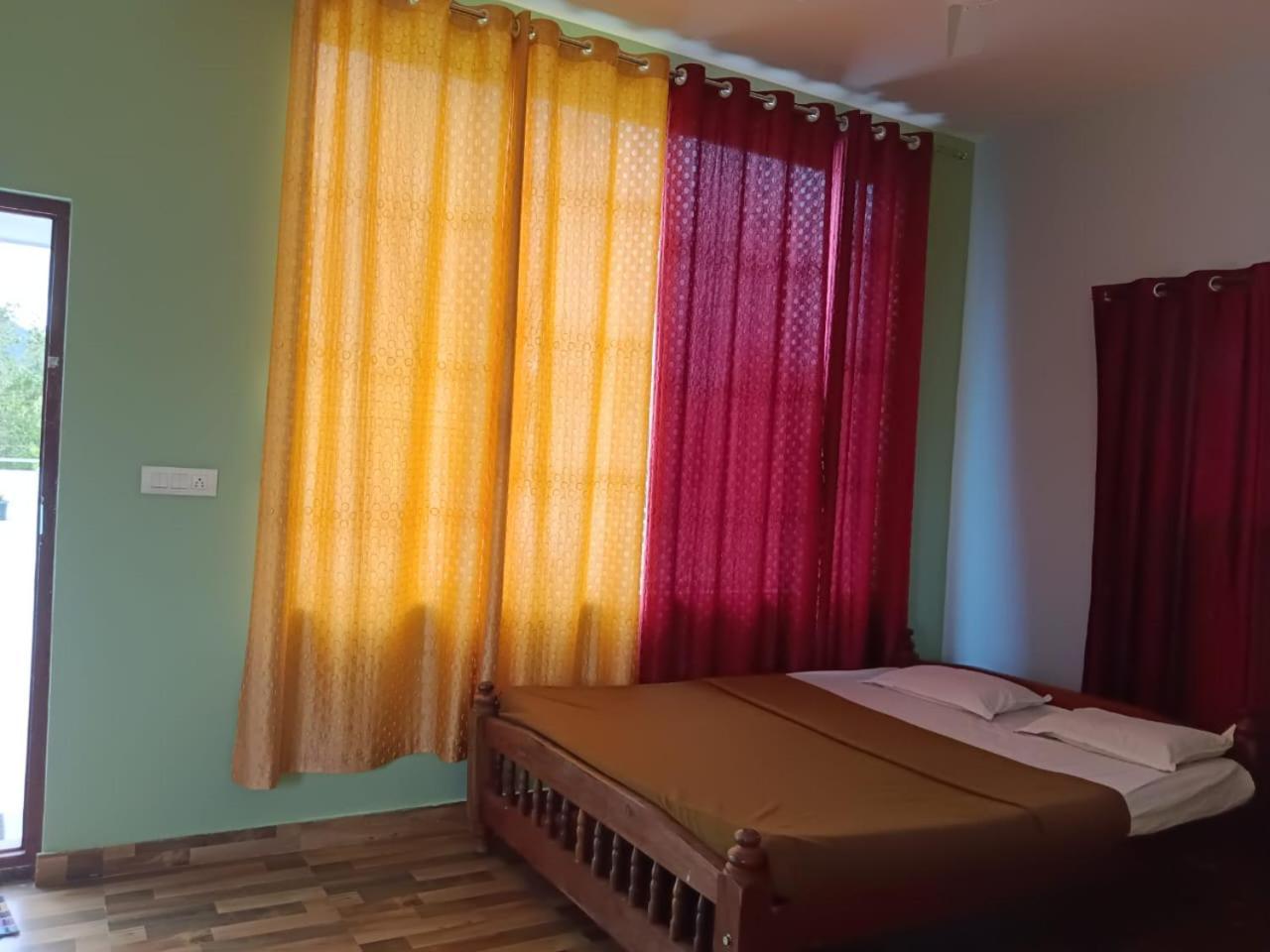 Venissa Serviceapartment Chikmagalur Bagian luar foto