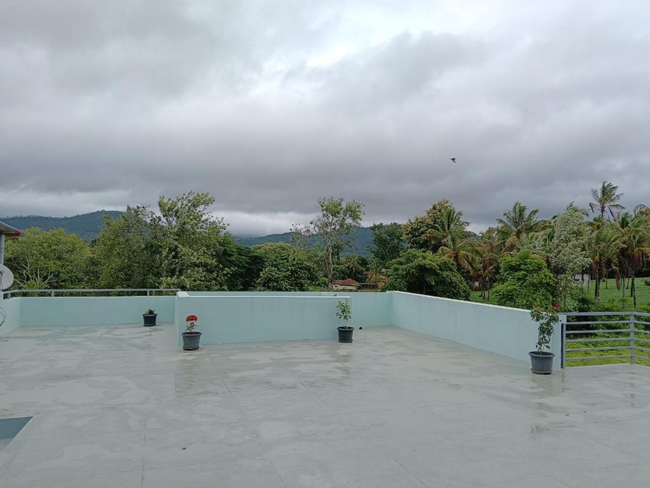 Venissa Serviceapartment Chikmagalur Bagian luar foto